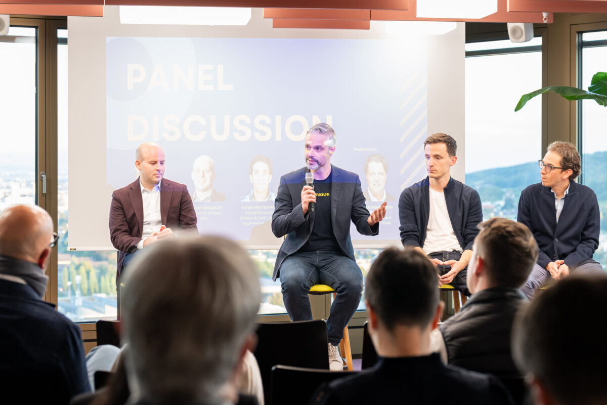 Andreas Hauri speaking on panel