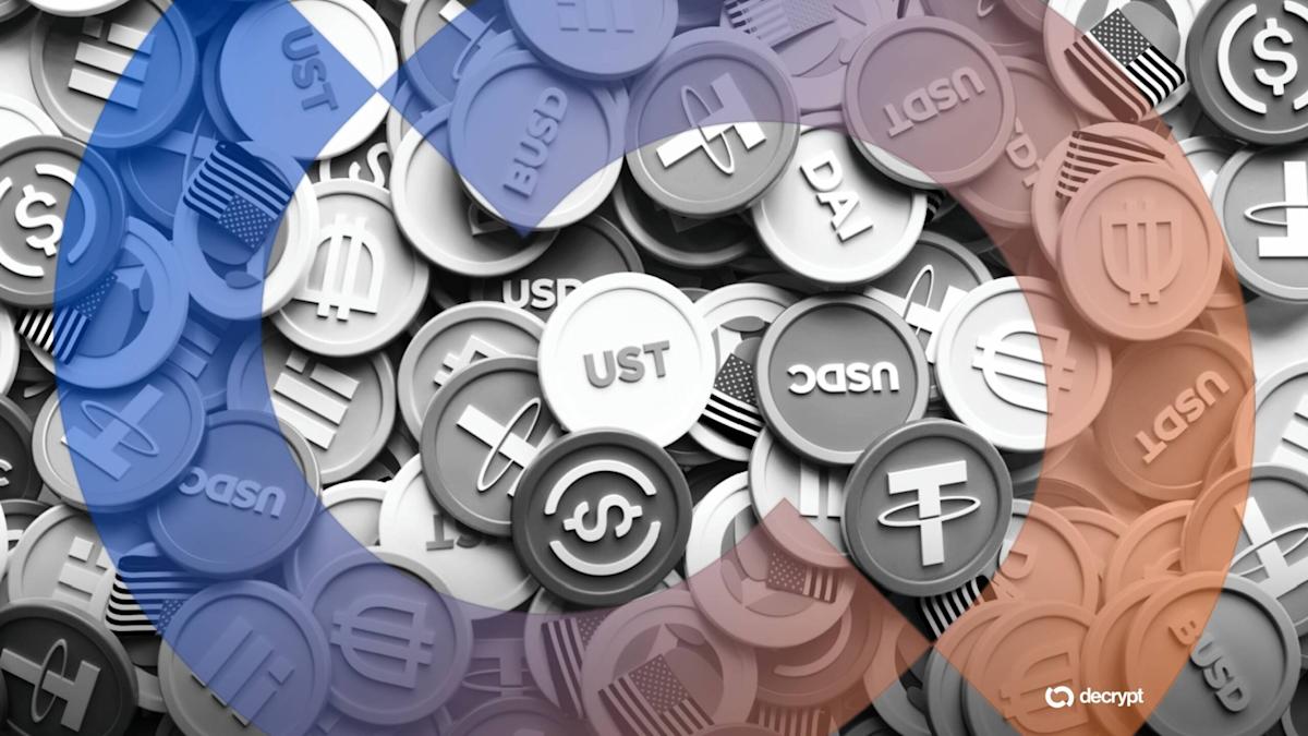 Elliptic Flags Global Crypto Pivot as Banks, Stablecoins and Asian Hubs Take the Lead